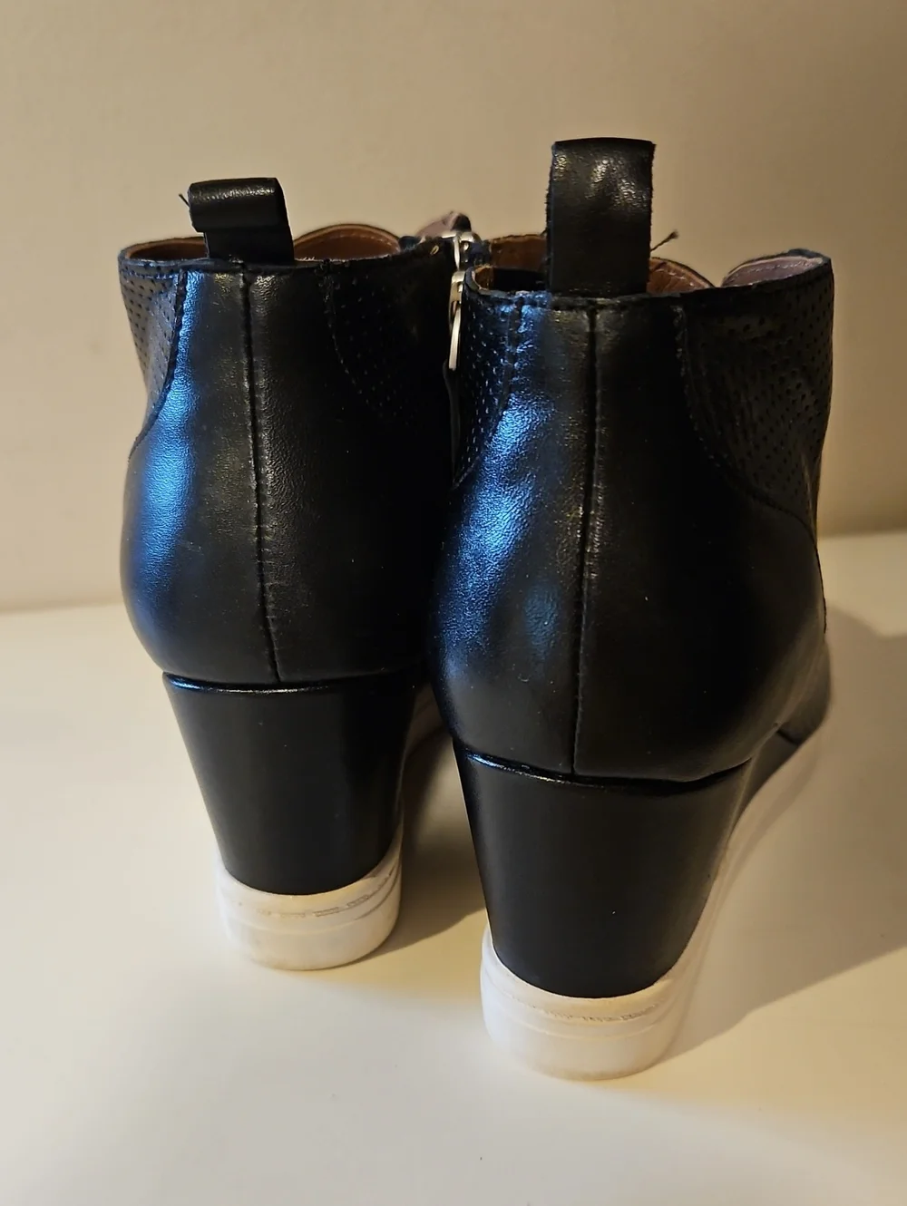 LINEA PAOLO  FELICIA Black Perforated Wedge Ankle Sneakers Boots sz 6.5